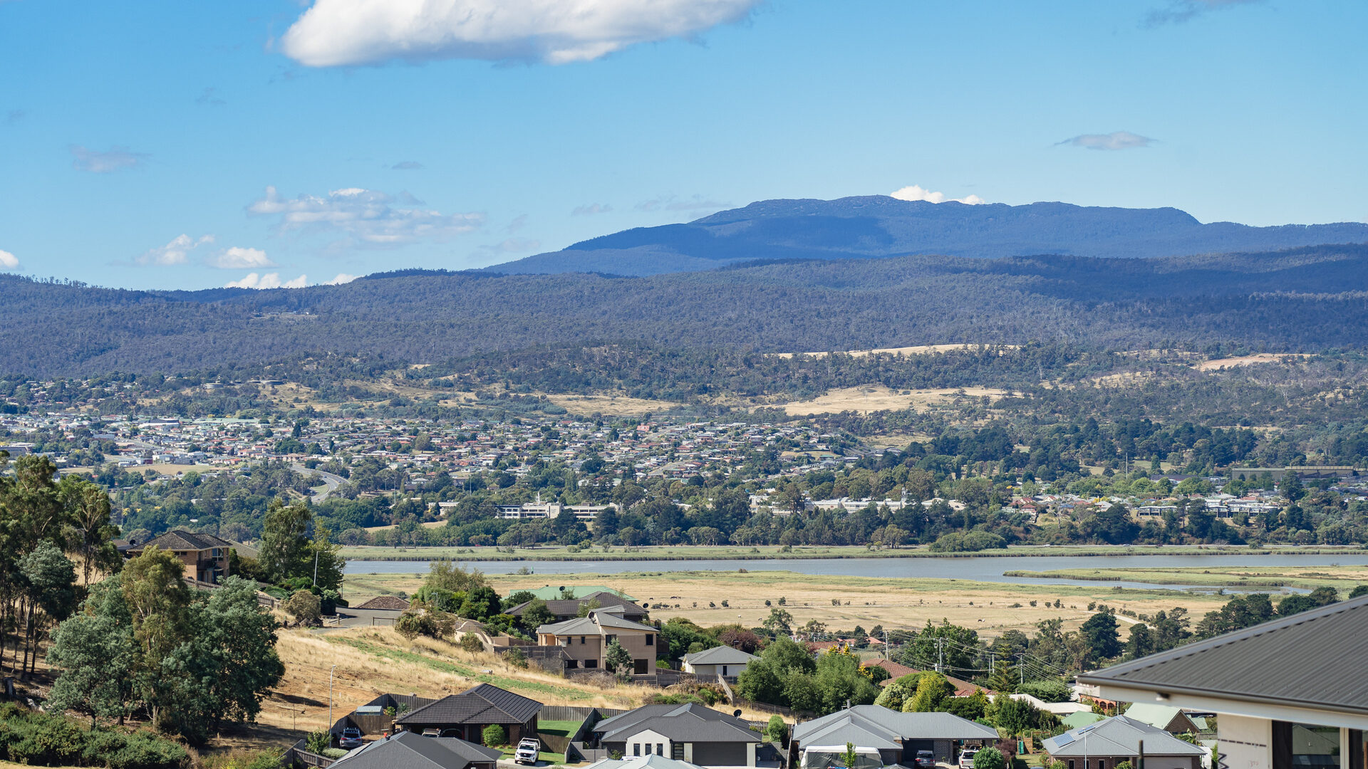 Sold - 56 Tamar Rise - New Property in Riverside - Real Estate by Josh Hart