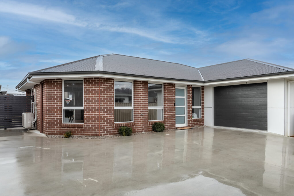 Sold - 2/7 Raglan Street - New Property in Youngtown - Real Estate by Tiffany Henricks