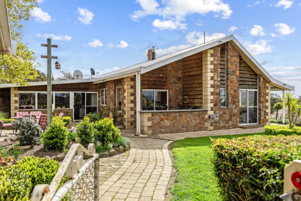 Sold - 695 Ecclestone Road - New Property in Riverside - Real Estate by Jessica Hogarth