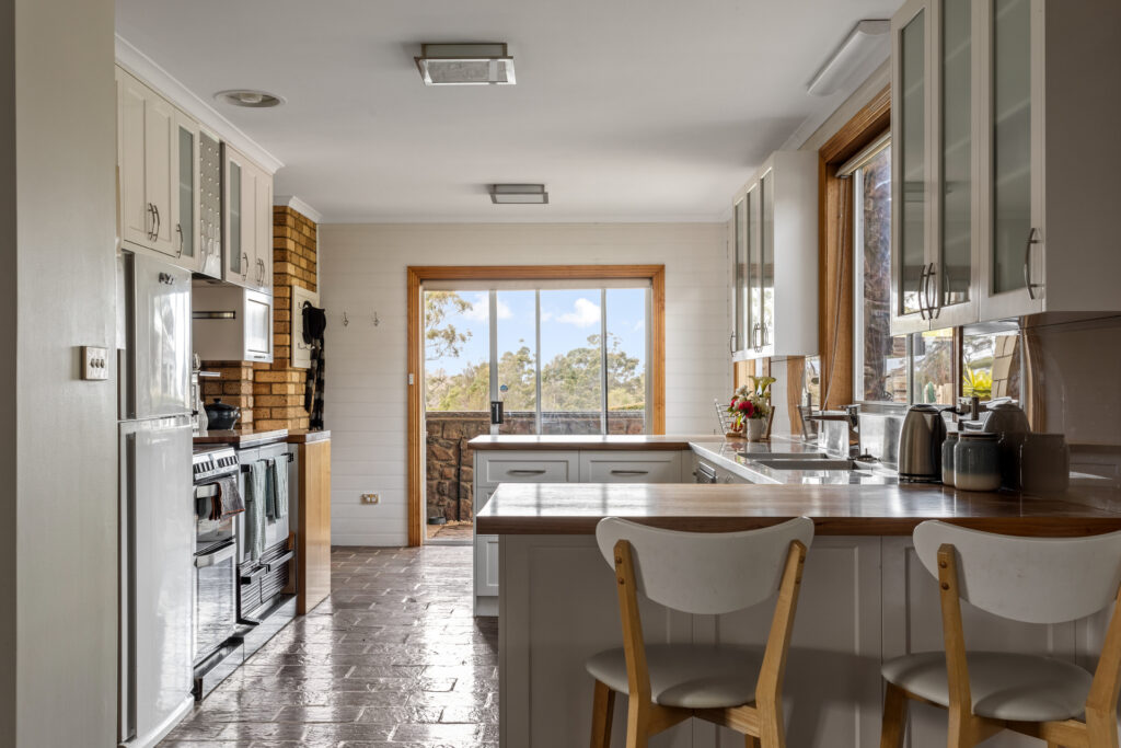 Sold - 695 Ecclestone Road - New Property in Riverside - Real Estate by Jessica Hogarth