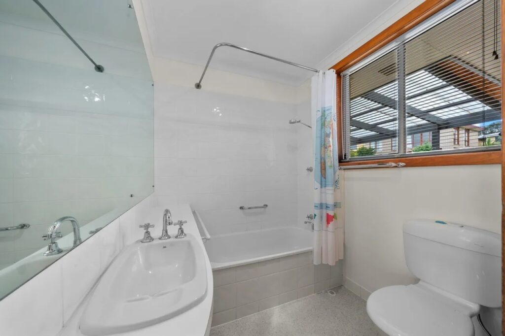 Sold - 1A Blanche Street - New Property in Blackmans Bay - Real Estate by Stuart Benson