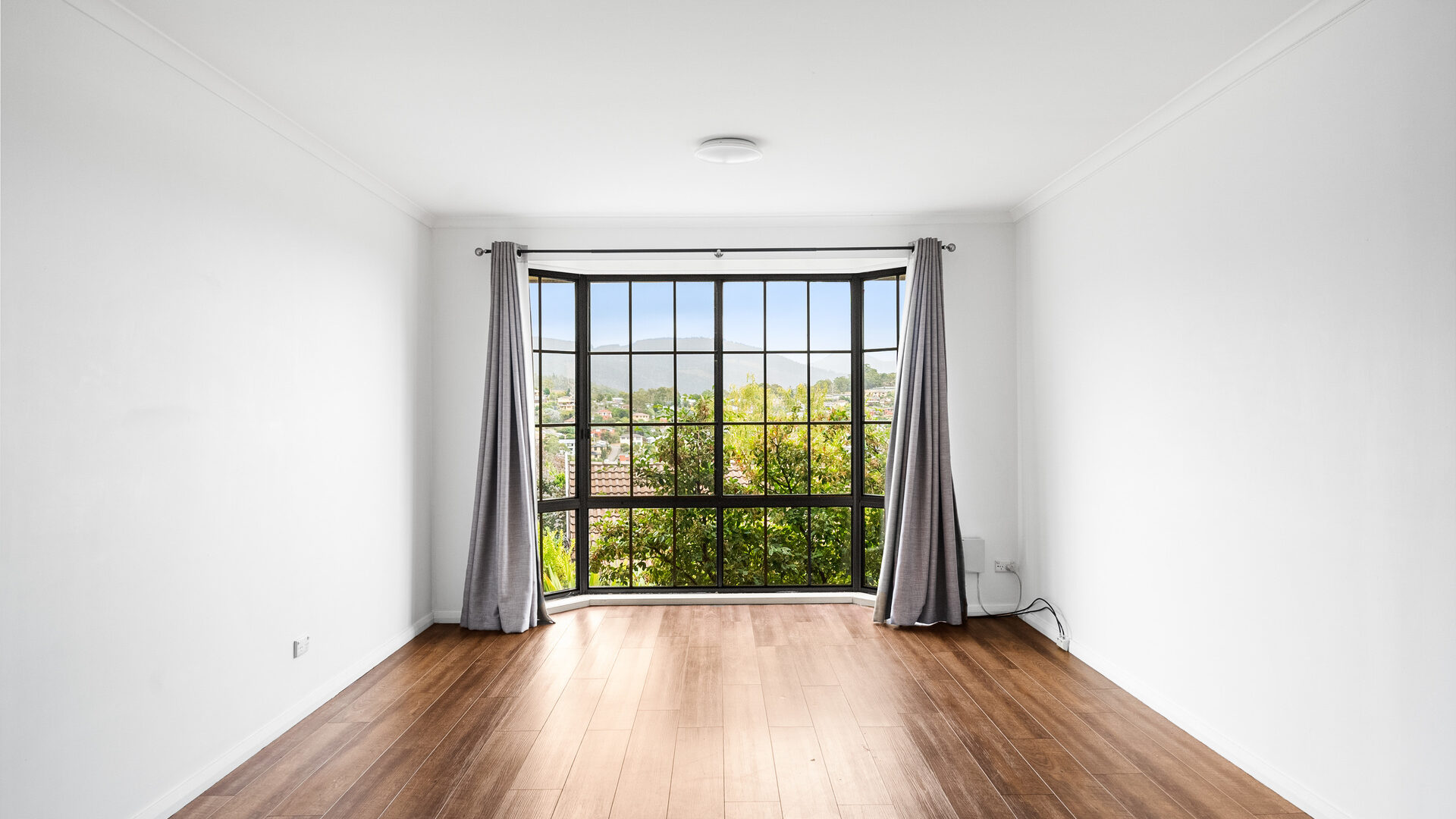 Sold - 4/6 Namoi Place - New Property in Lenah Valley - Real Estate by Stuart Benson