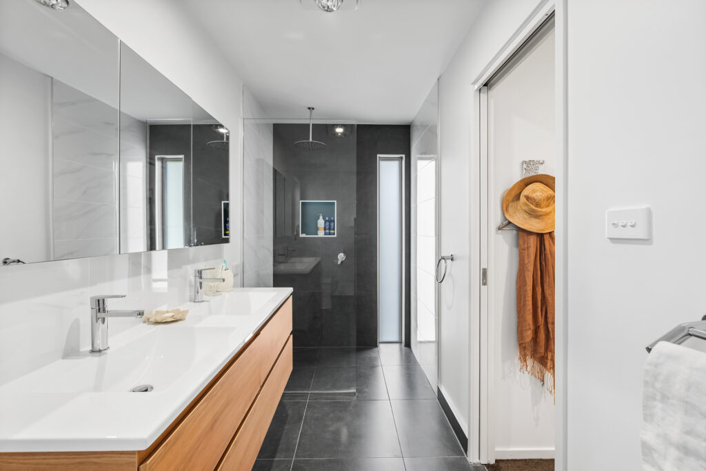 Sold - 7 Pintoresca Place - New Property in Tranmere - Real Estate by Kim Symmons