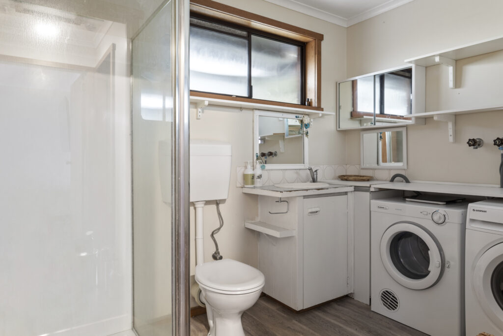2/11 Chestnut Road, Youngtown TAS 7249 - photo 5