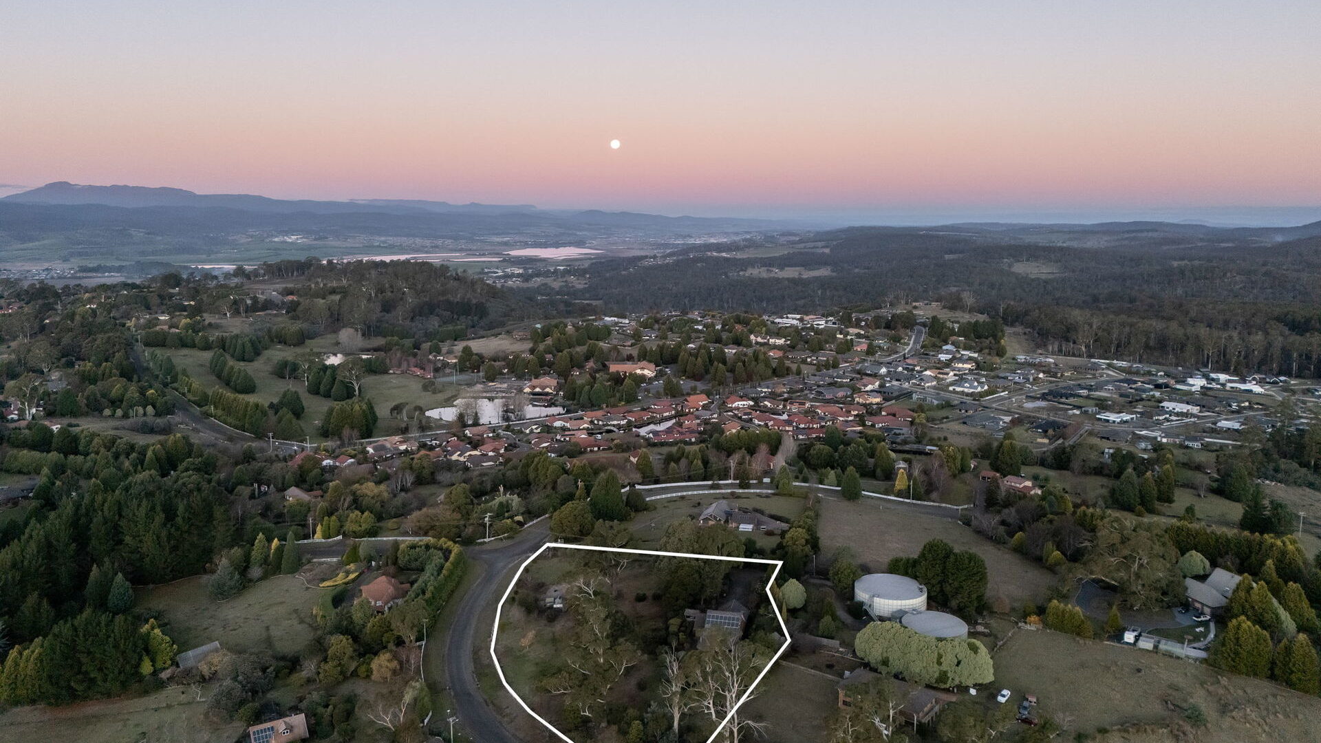 Sold - 18 Mountain View Crescent - New Property in Grindelwald - Real Estate by Josh Hart