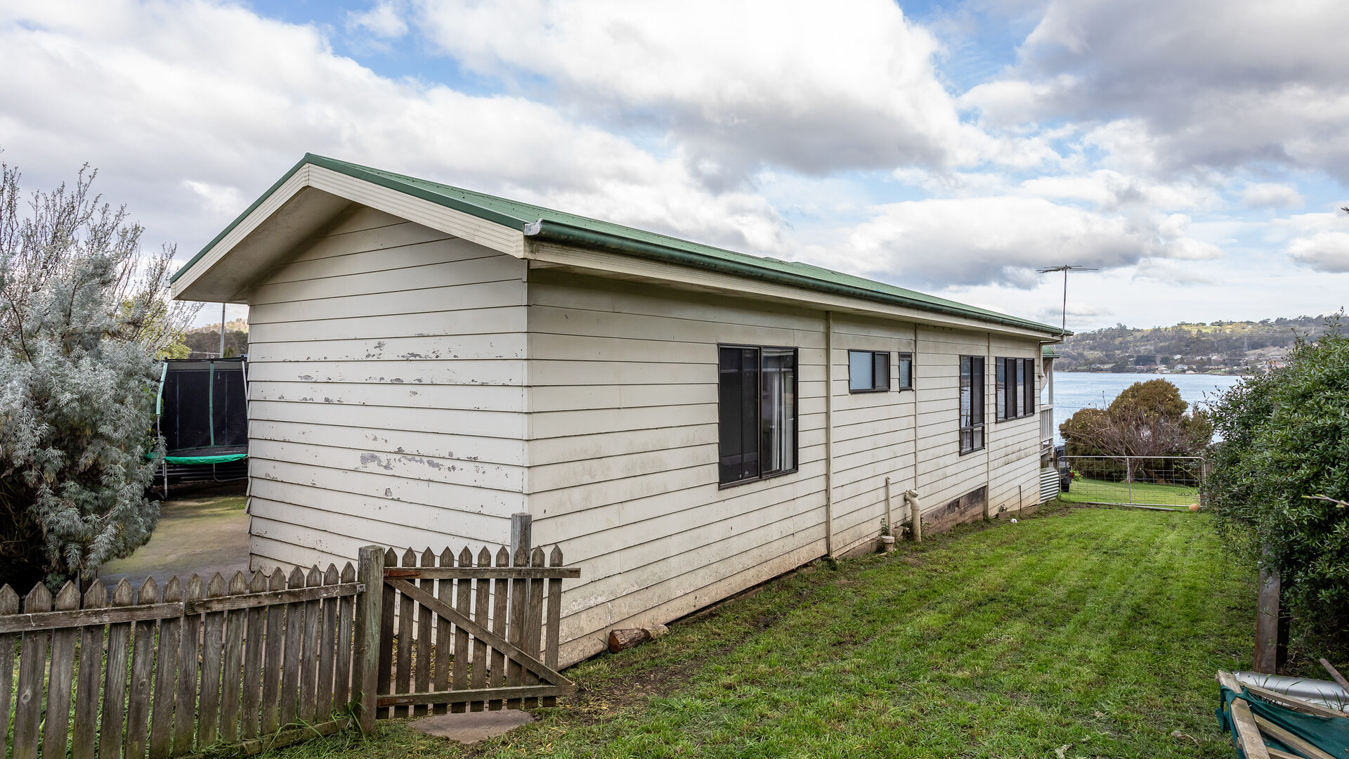 Sold - 87 Gravelly Beach Road - New Property in Blackwall - Real Estate by Jessica Hogarth
