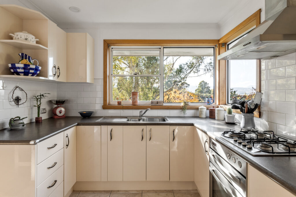 354 Gravelly Beach Road, Gravelly Beach TAS 7276 - photo 5
