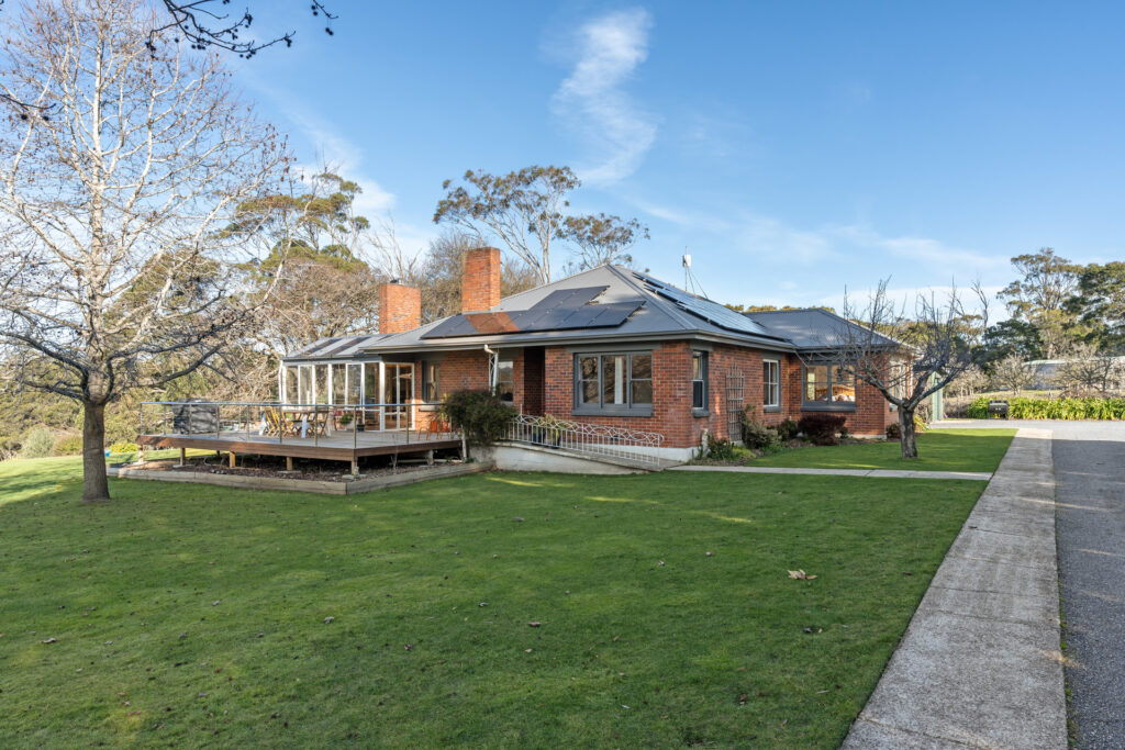 14 West Bay Road, Rowella TAS 7270 - photo 2