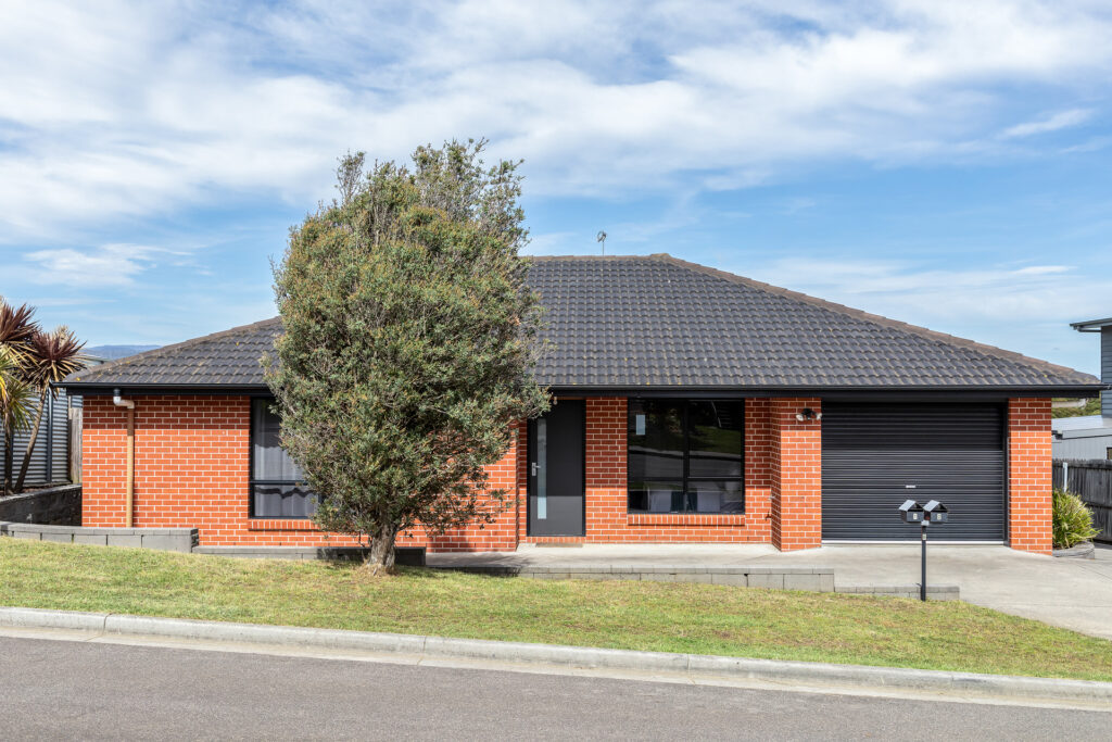 Sold - 1/6 Lovely Banks Court - New Property in Legana - Real Estate by Josh Hart