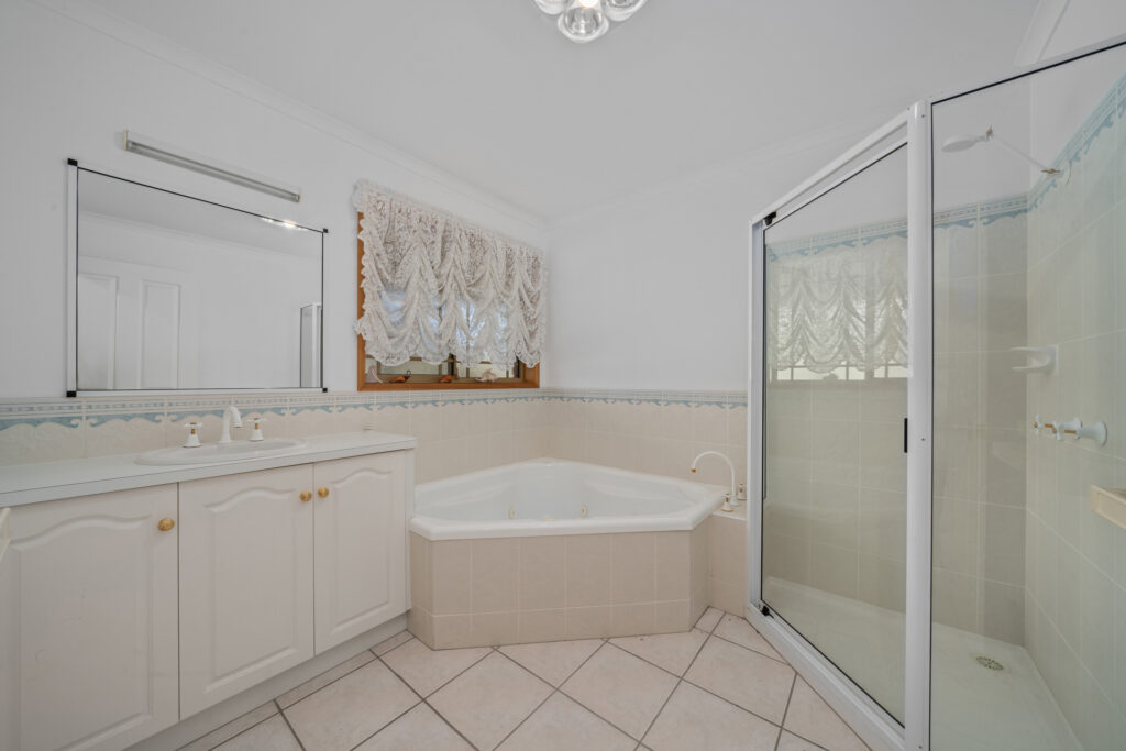 Sold - 10 Mahogany Place - New Property in Acton Park - Real Estate by Kim Symmons