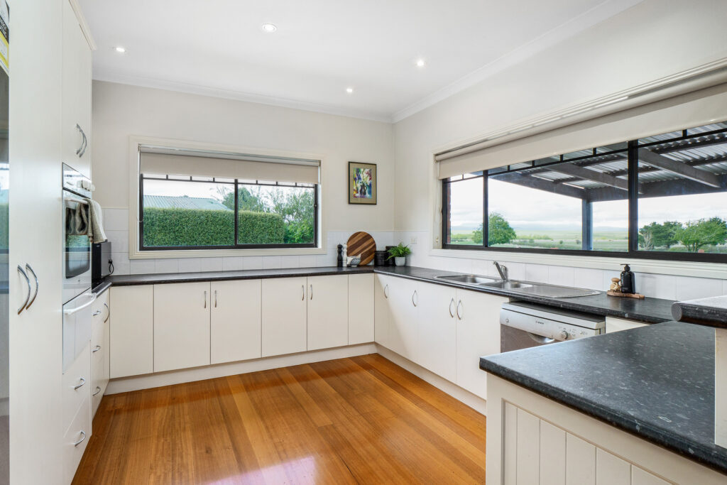 32 Swan Avenue, Longford TAS 7301 - photo 6