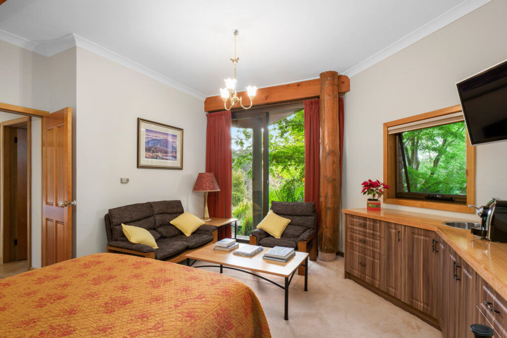 Sold - 1 Bayview Drive - New Property in Blackstone Heights - Real Estate by Josh Hart