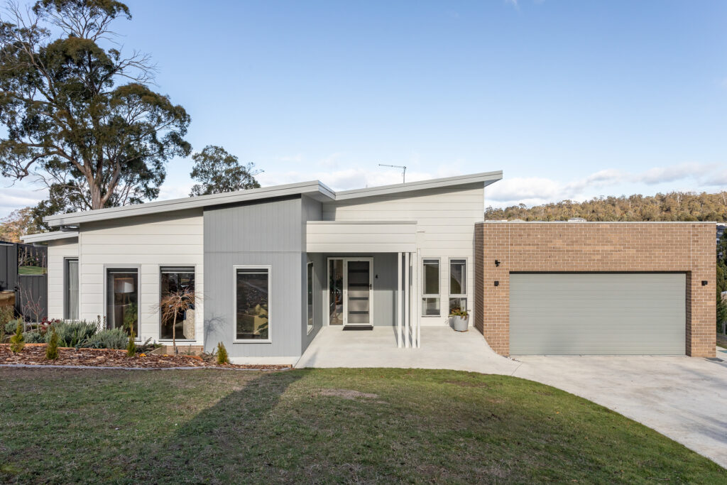 4/7 Bushland Grove, Kings Meadows TAS 7249 - McGrath Hobart Launceston