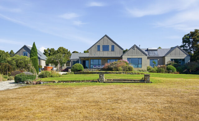 147 Bevic Road, Clarence Point  TAS  7270