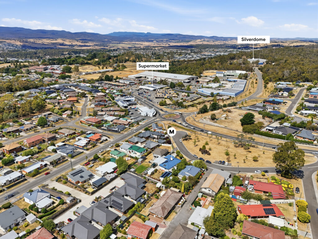 Sold - 8 Deviation Crescent - New Property in Prospect - Real Estate by Andrea Bonner