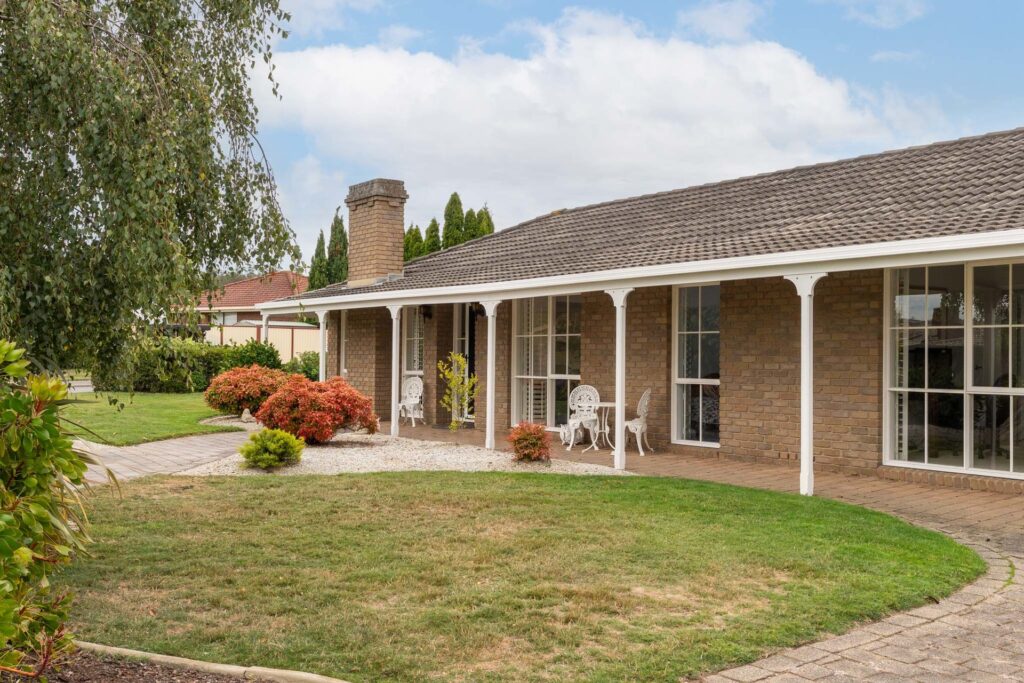 3 Bertland Court
