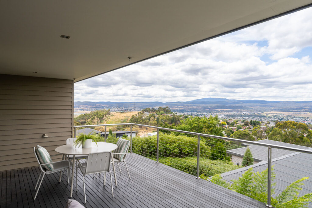 12 Clearview Avenue