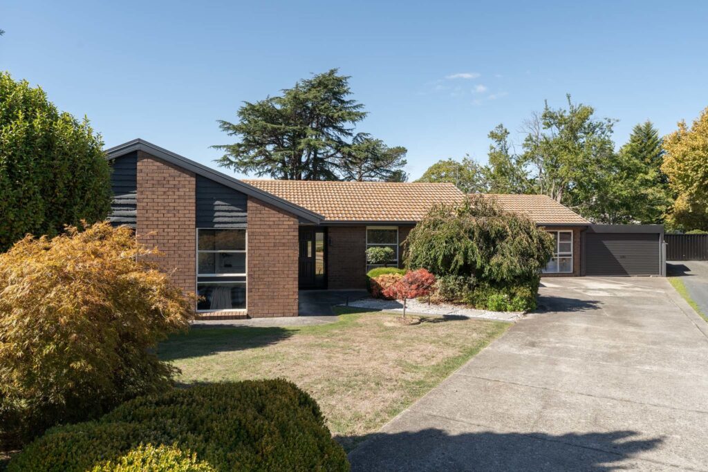 20 Denway Grove