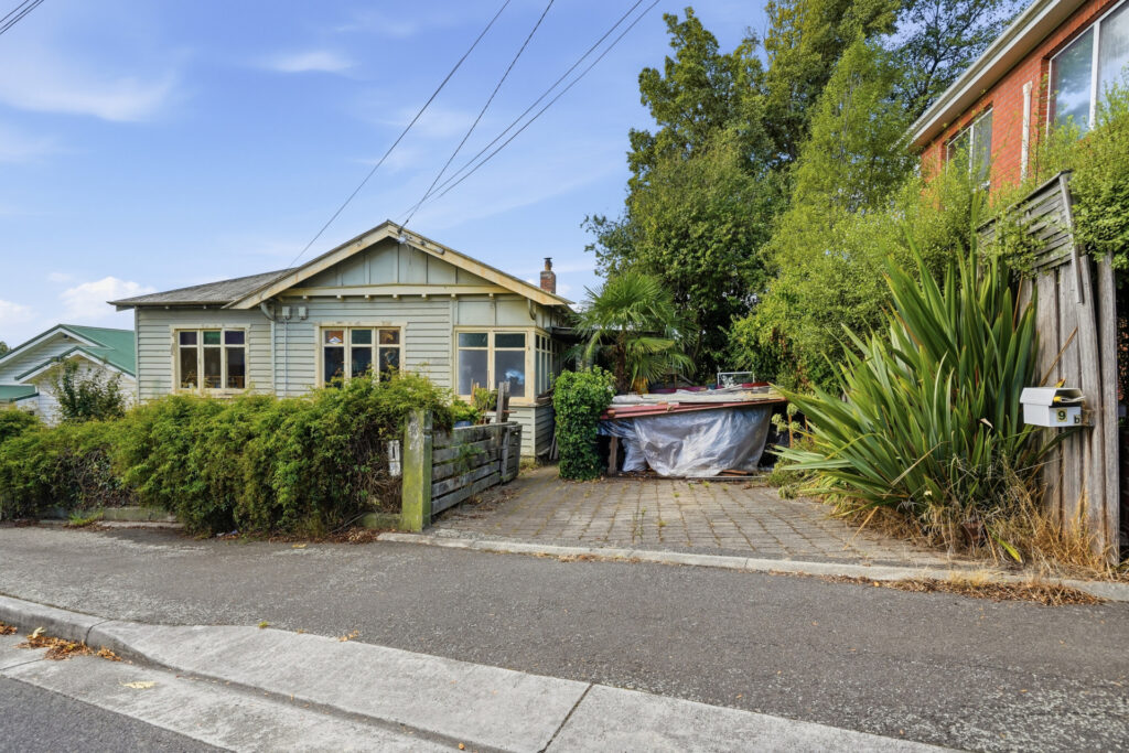 9 Rocher Street