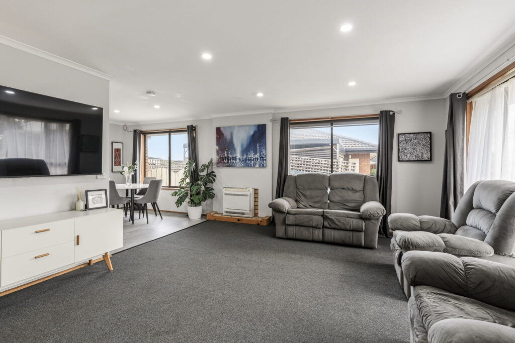 For Sale - 8 Woodleigh Drive - New Property in Oakdowns - Real Estate by Paul Reed