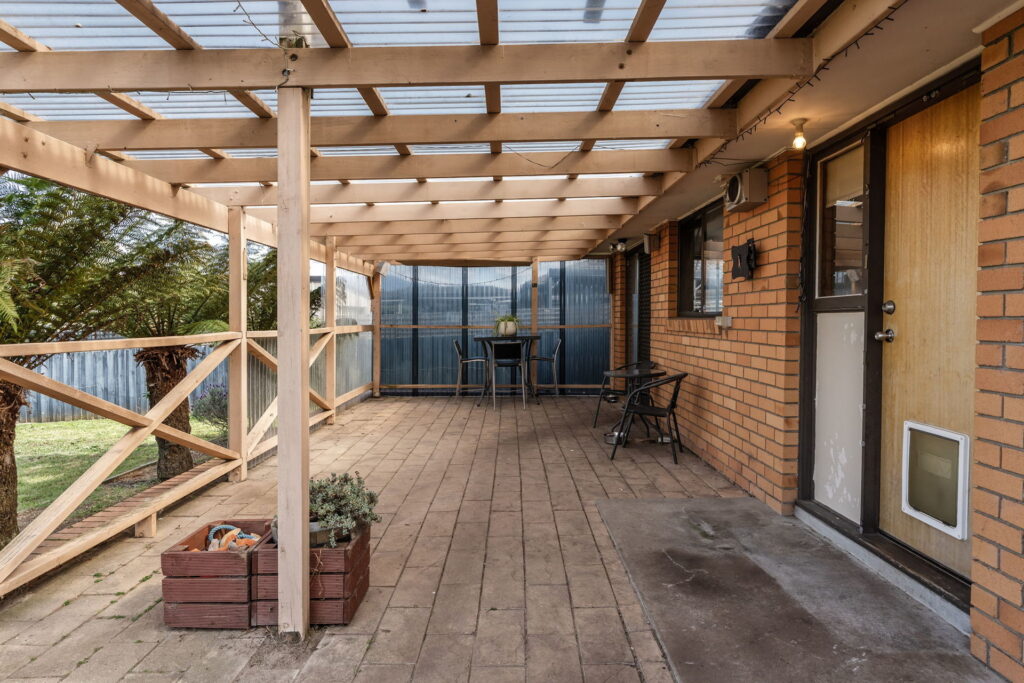 For Sale - 8 Woodleigh Drive - New Property in Oakdowns - Real Estate by Paul Reed