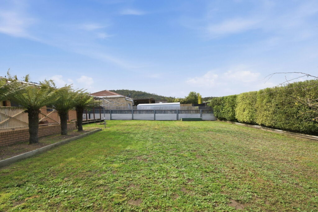 For Sale - 8 Woodleigh Drive - New Property in Oakdowns - Real Estate by Paul Reed