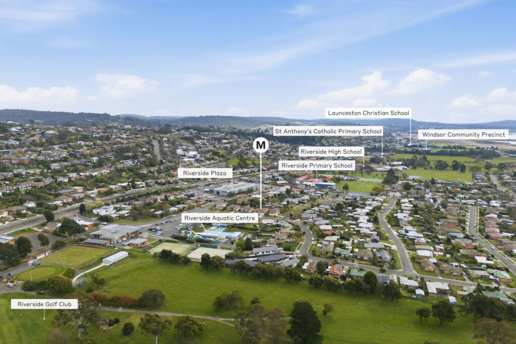 For Sale - 7 Fairway Crescent - New Property in Riverside - Real Estate by Aston Daley