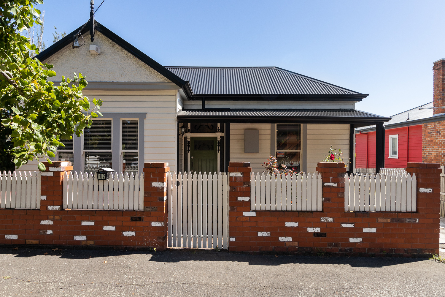 12 Thistle Street