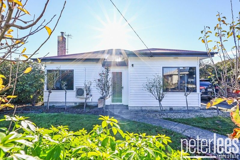 22 Belhaven Crescent