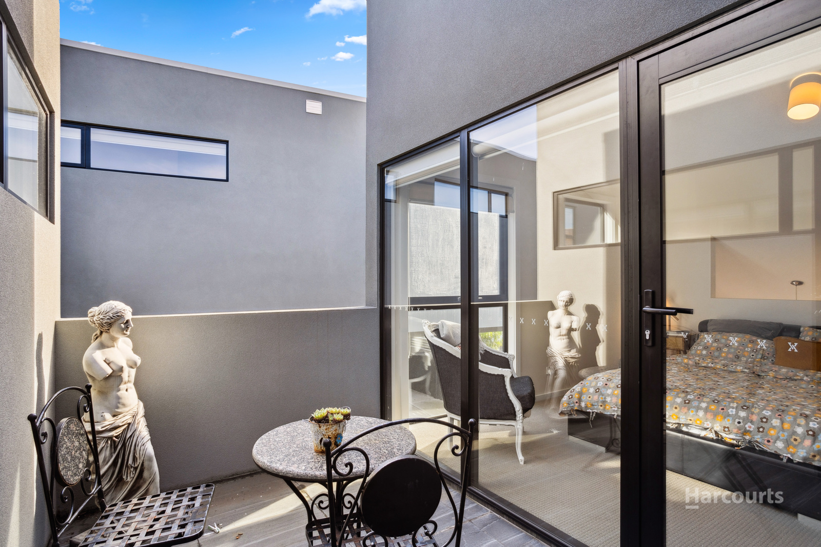 3/207a Campbell Street