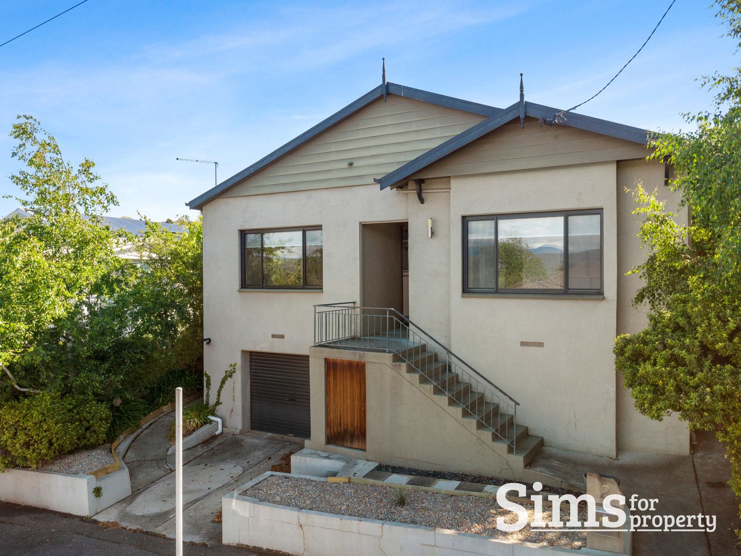 2 Raymond Street