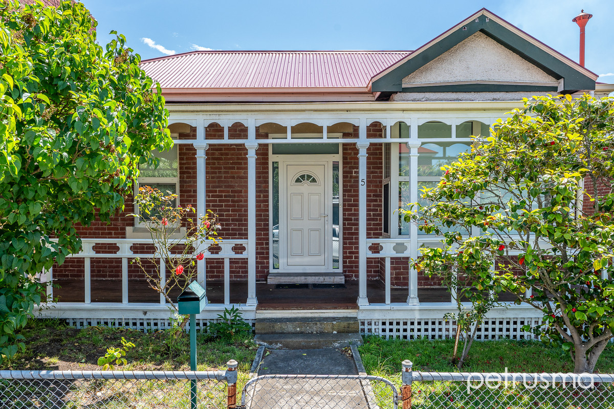 5 Warwick Street