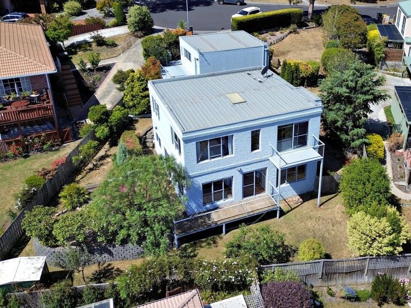 3 Owen Court