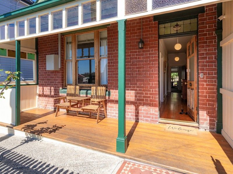 18 Thomas Street