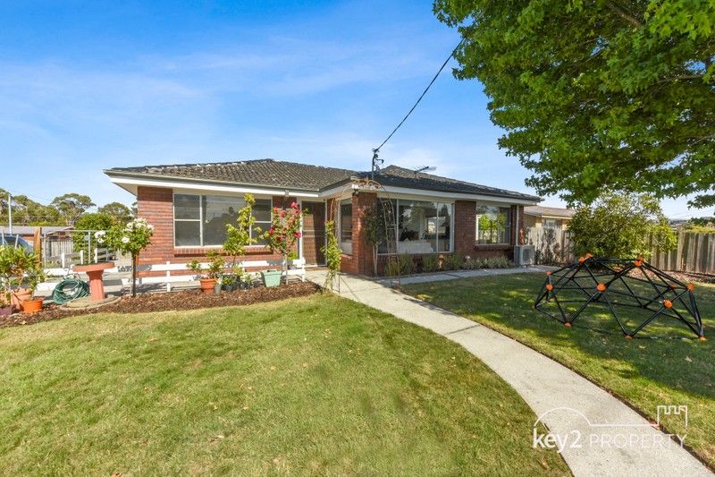 7 Walnut Grove