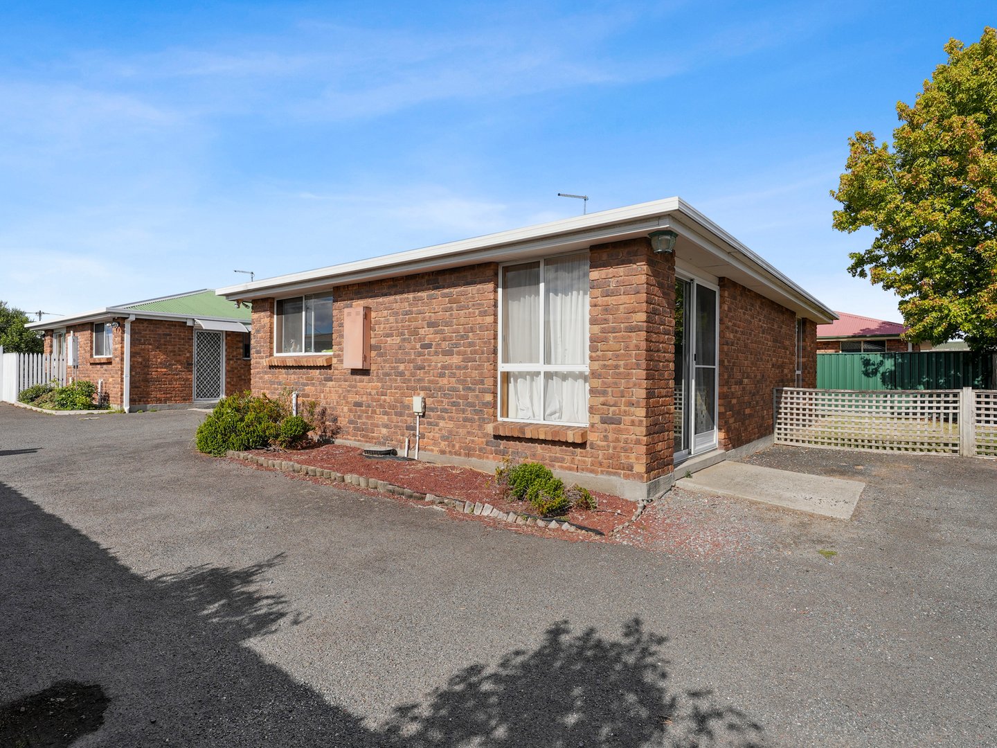2/7 Foch Street