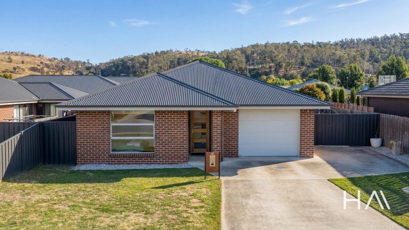 2/20 Cook Street