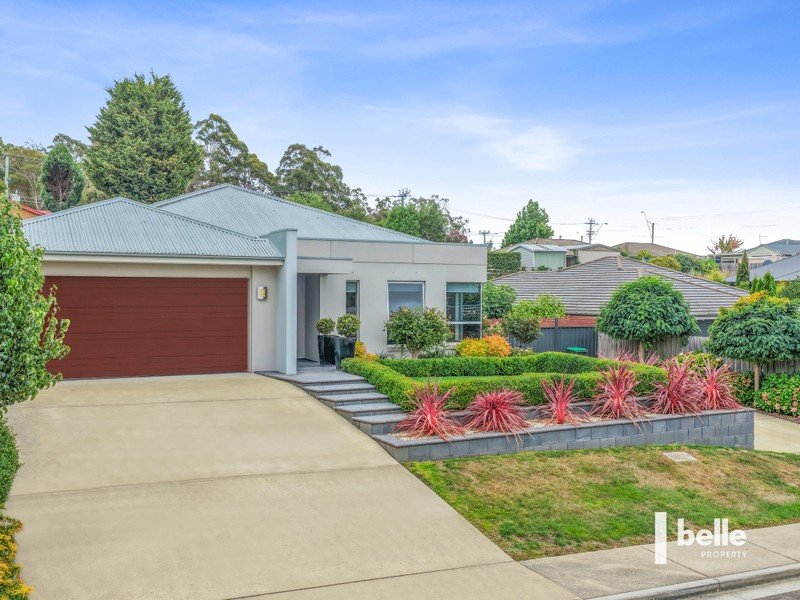 8 Davista Drive