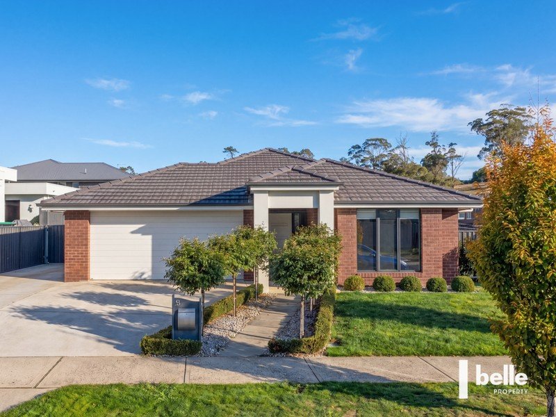 53 Lakeside Drive