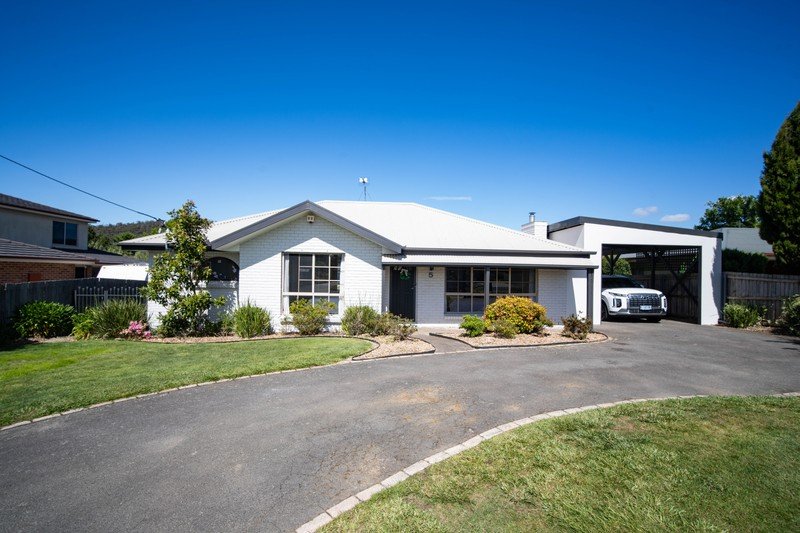 5 Glover Avenue