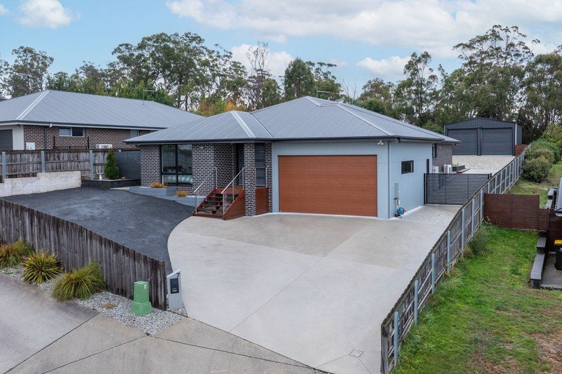 7 Whymper Court