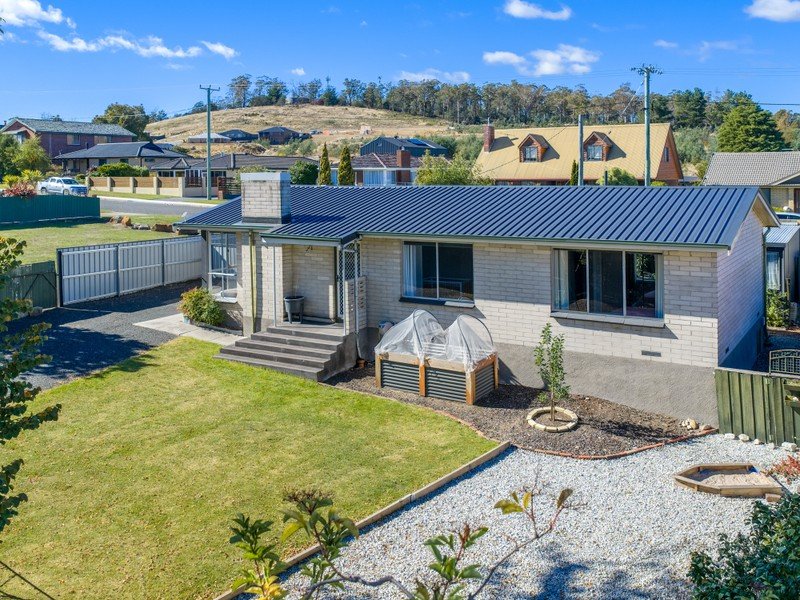 8 Scott Street