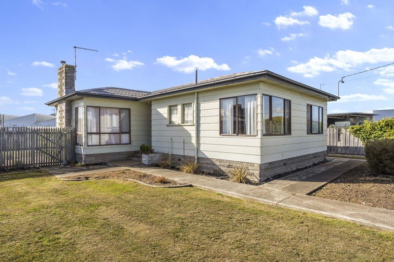 7 Trueman Crescent
