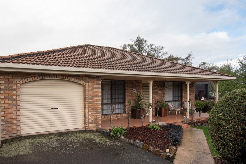 2/14 Glover Avenue
