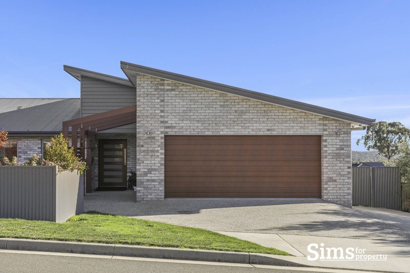4 Casuarina Drive