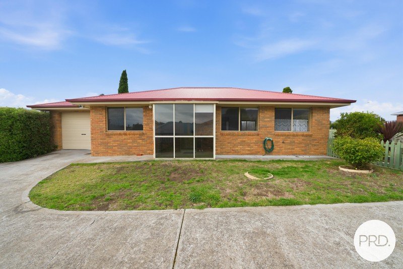 3 Dove Court
