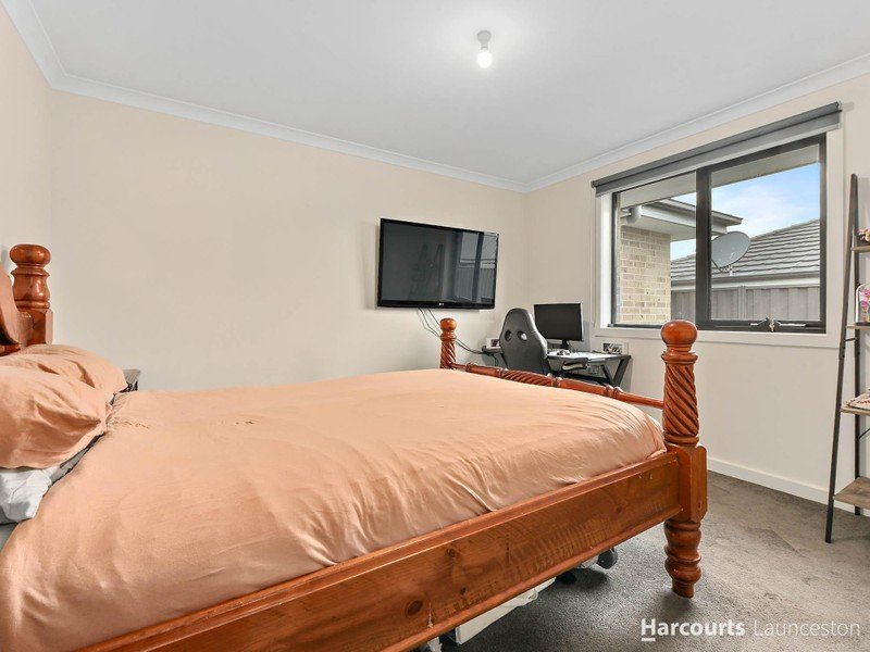 2/6 Glenmore Drive