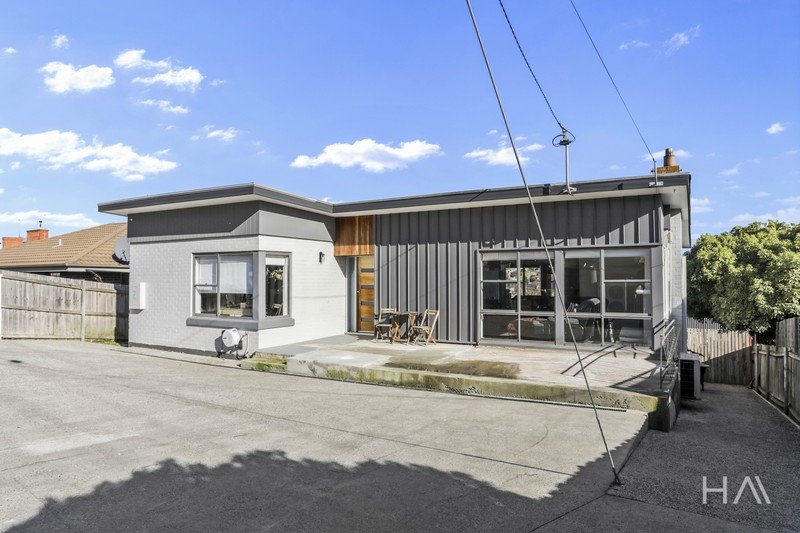 16 Waroona Street