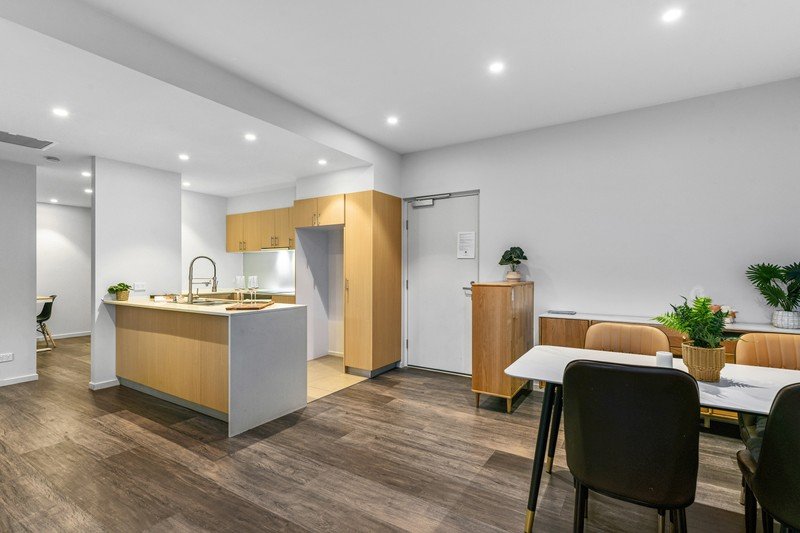 3/166 Bathurst Street
