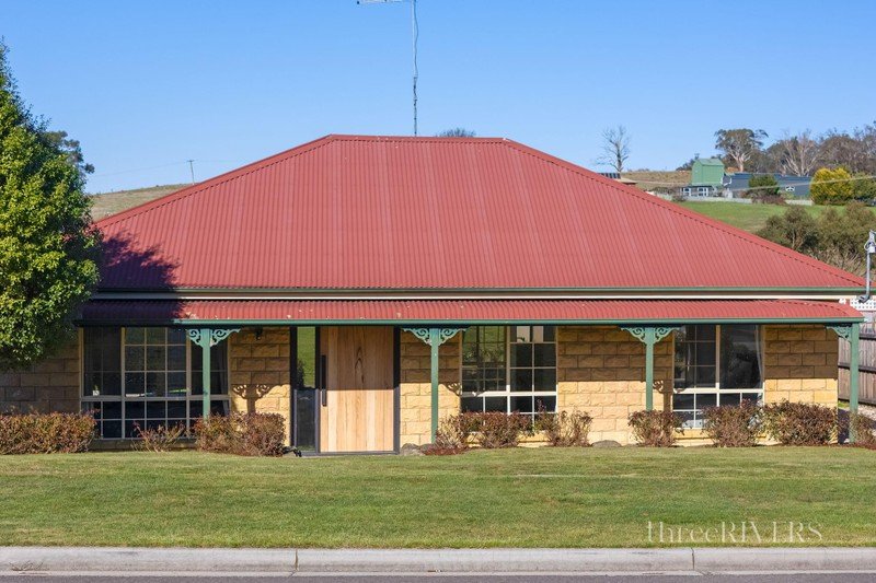 135 South Esk Drive